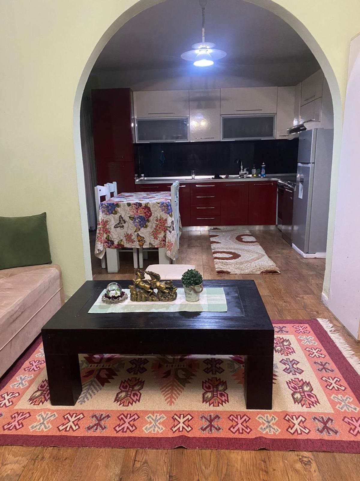 Green Door House Τίρανα Εξωτερικό φωτογραφία